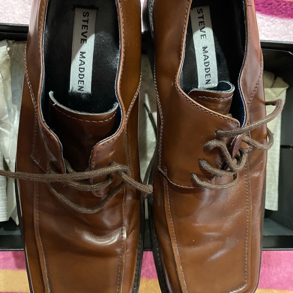 Steve Madden size 8 men’s dress shoes.  Used but still has plenty of life. - Picture 2 of 7